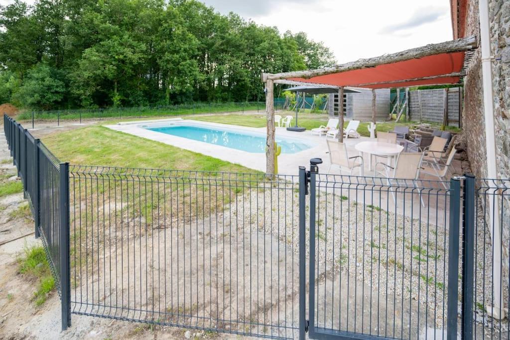 L'Evasion En Pierre Piscine Et Etang Prive Villa Sevremoine Exterior photo